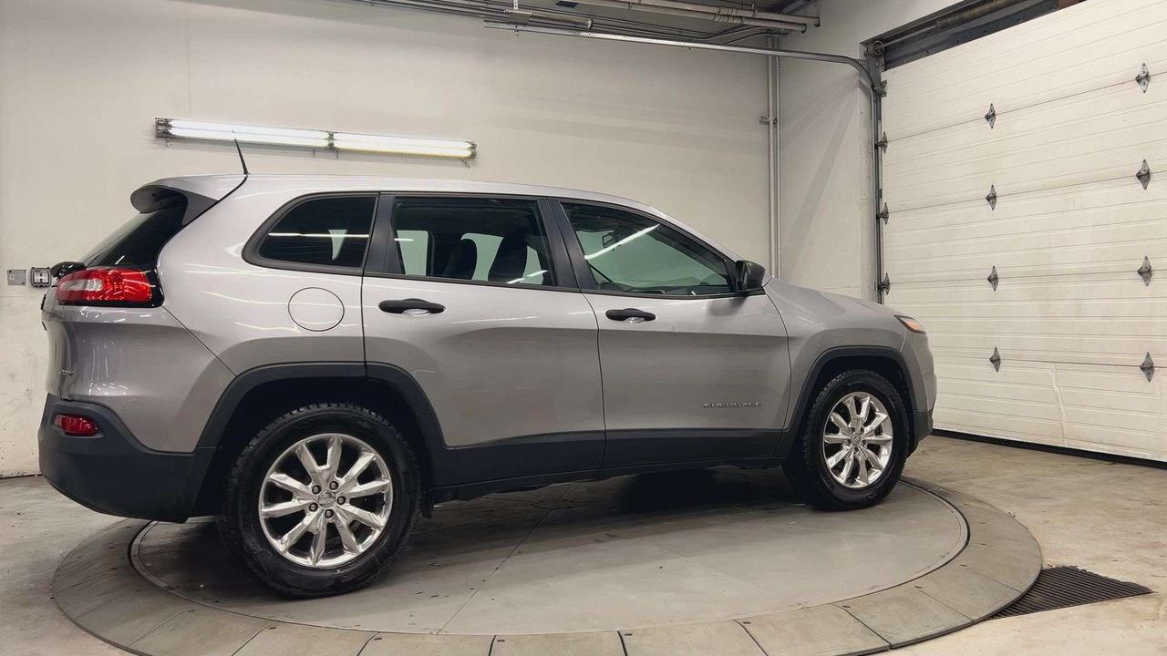 2016 Jeep Cherokee SPORT 4X4 | LOW KMS! | HTD SEATS | REMOTE START Photo