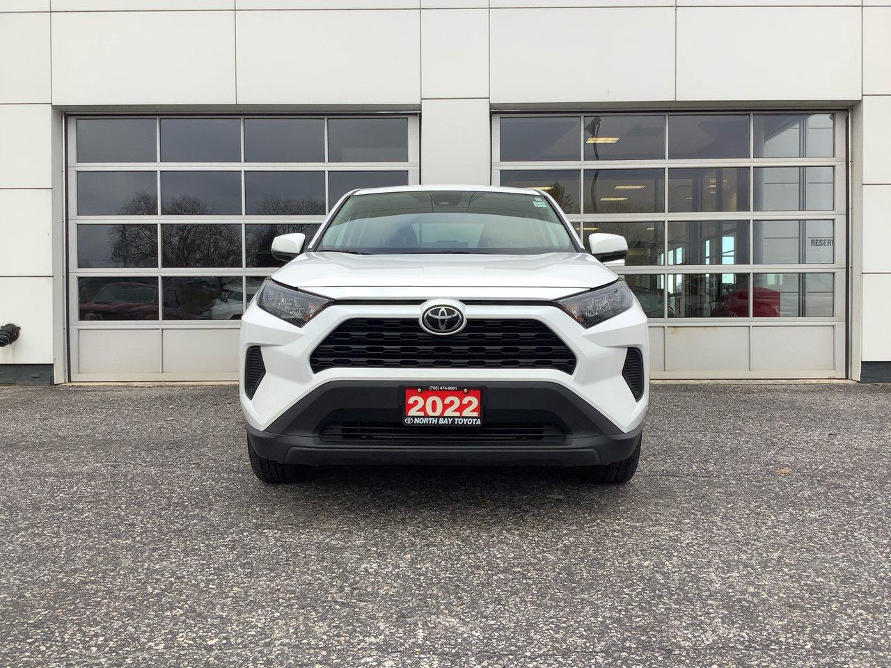 2022 Toyota RAV4 LE Photo2