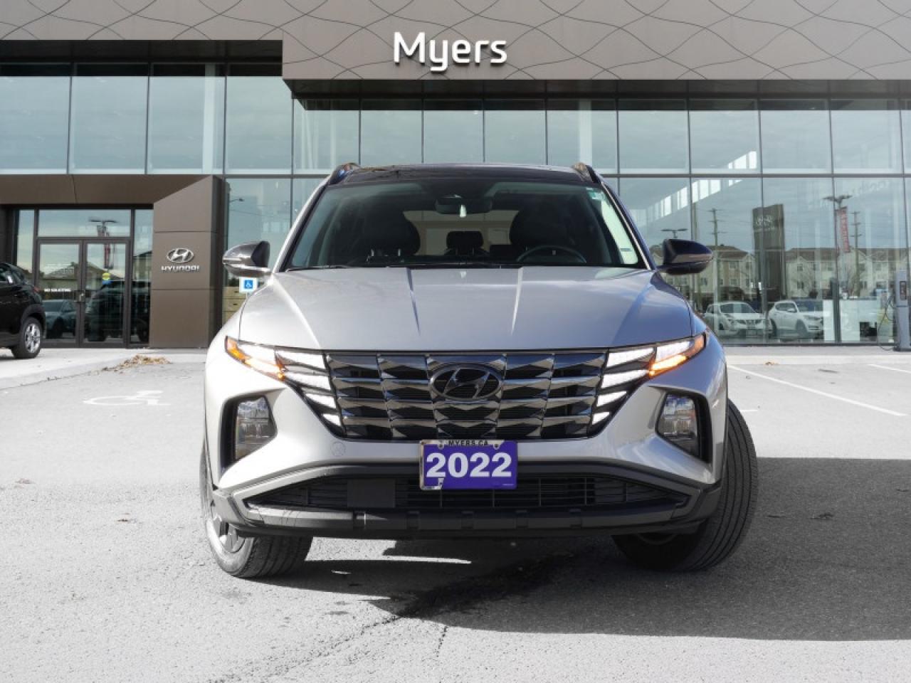 2022 Hyundai Tucson Urban Edition AWD  - Sunroof - $193 B/W Photo4