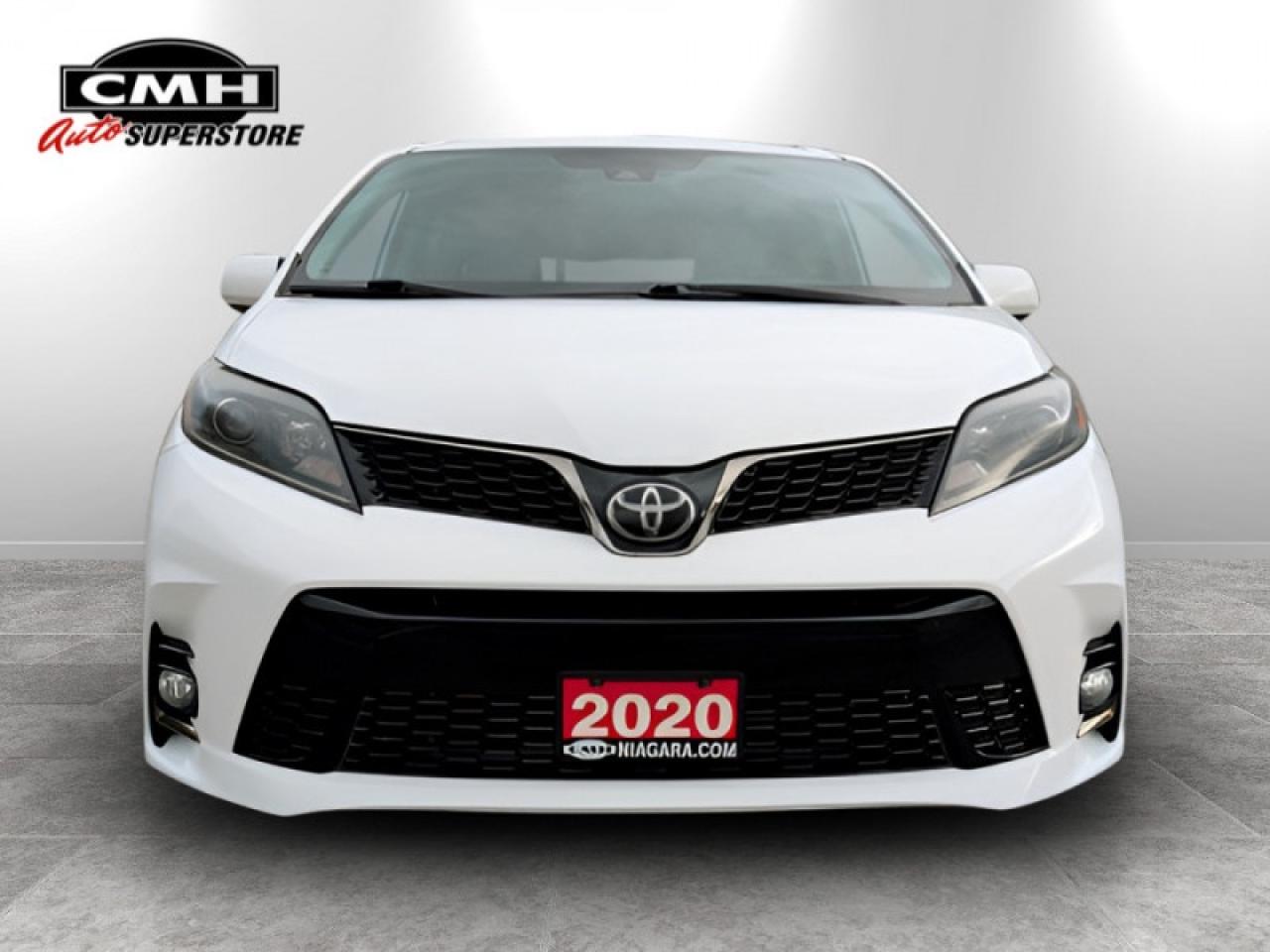 2020 Toyota Sienna SE 8-Passenger  **PWR SLIDERS - 7 PASS** Photo