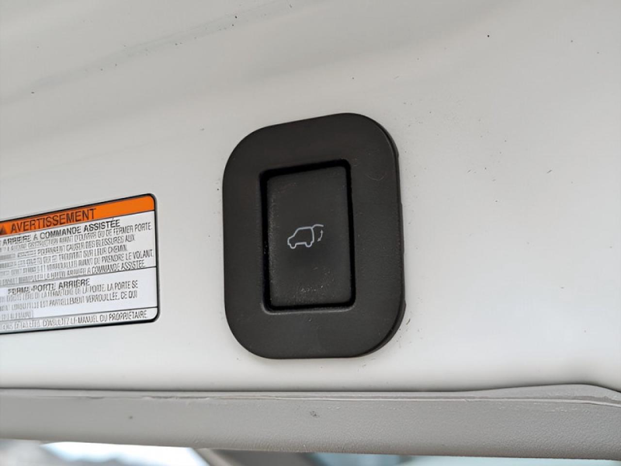 2020 Toyota Sienna SE 8-Passenger  **PWR SLIDERS - 7 PASS** Photo