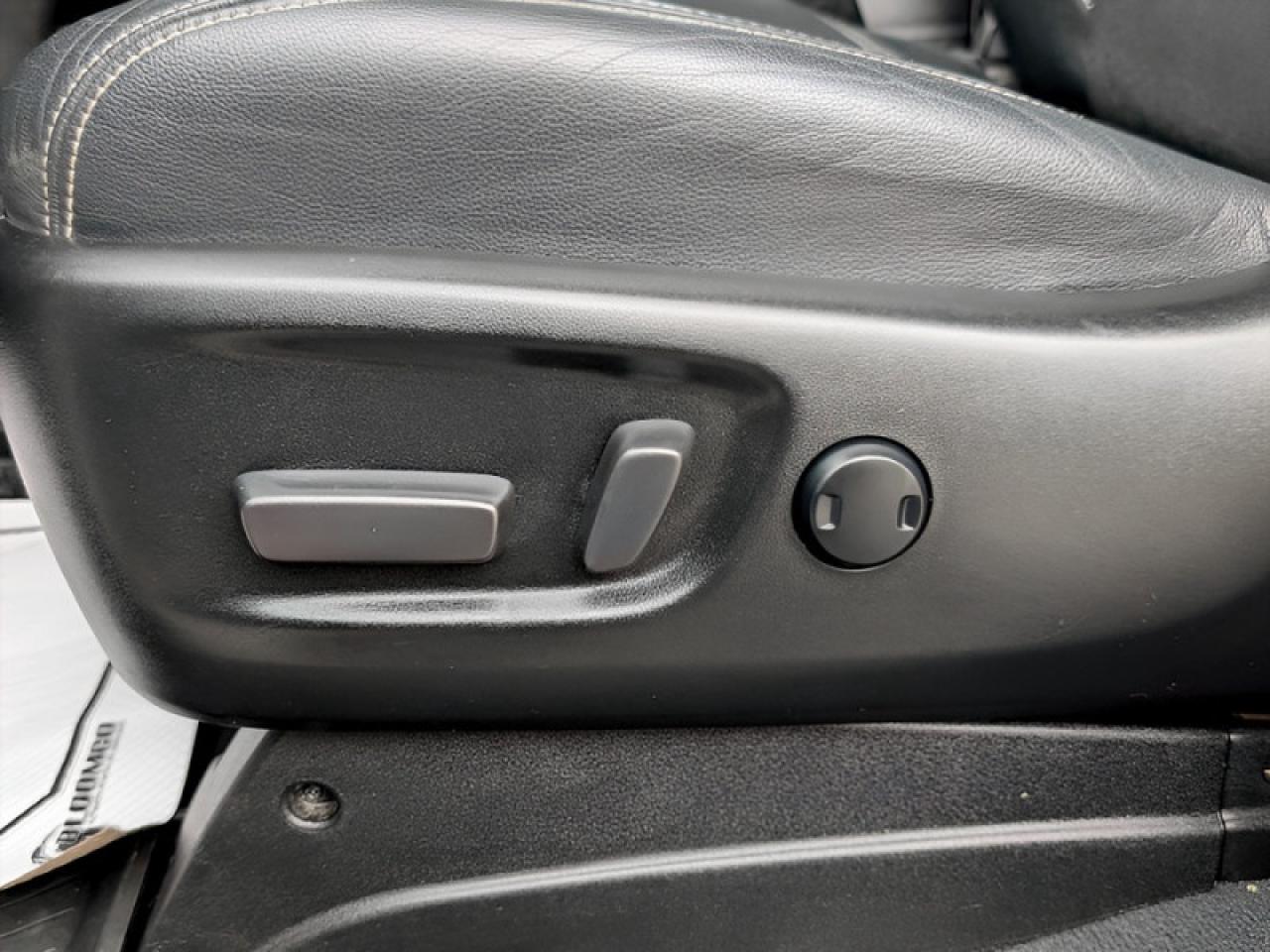 2020 Toyota Sienna SE 8-Passenger  **PWR SLIDERS - 7 PASS** Photo