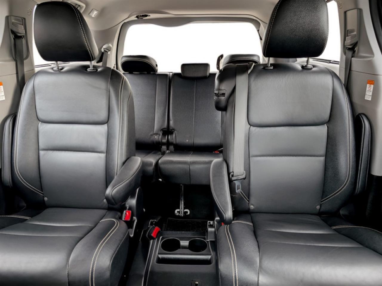 2020 Toyota Sienna SE 8-Passenger  **PWR SLIDERS - 7 PASS** Photo