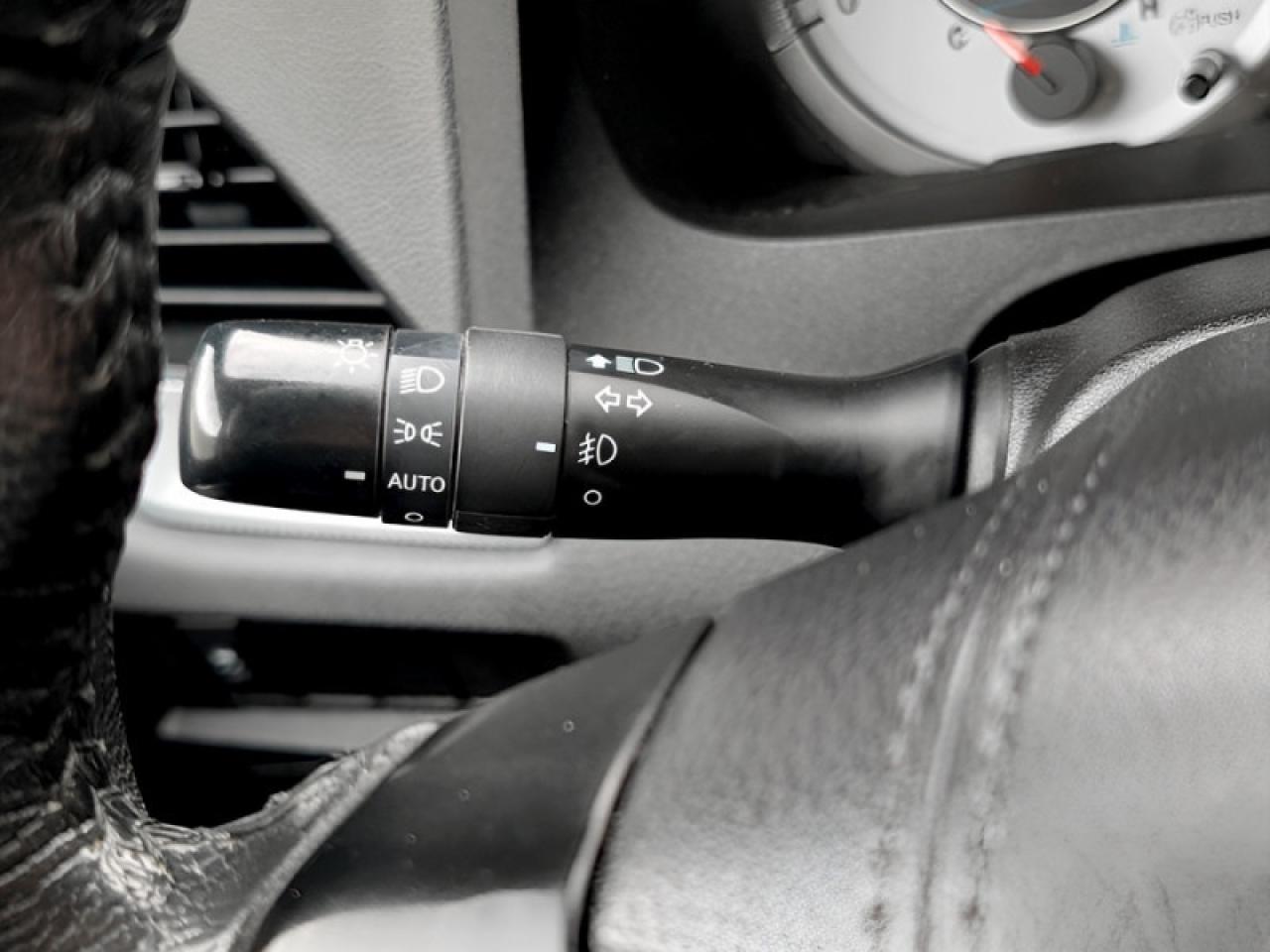 2020 Toyota Sienna SE 8-Passenger  **PWR SLIDERS - 7 PASS** Photo