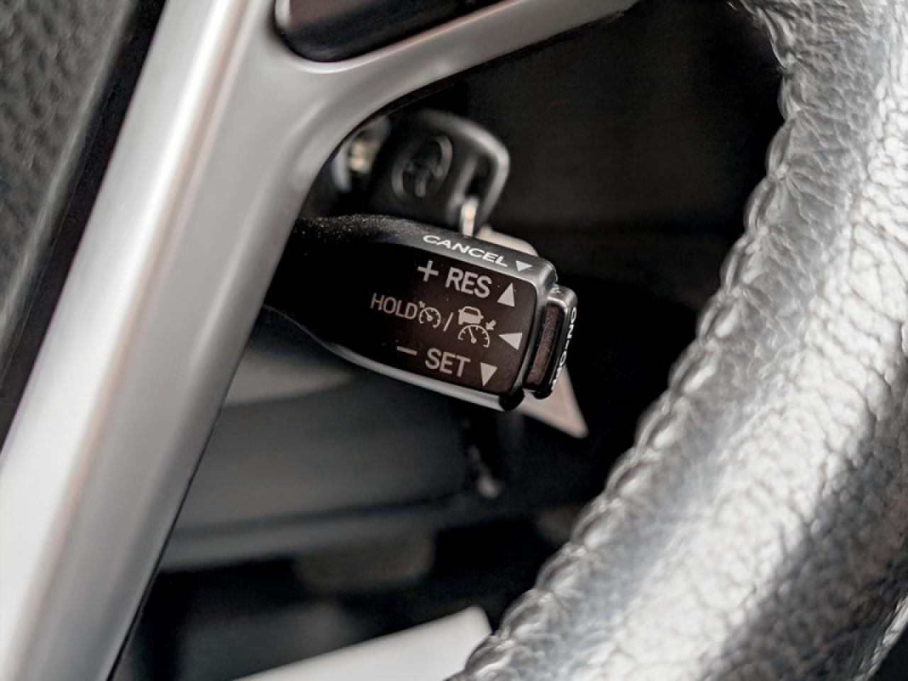 2020 Toyota Sienna SE 8-Passenger  **PWR SLIDERS - 7 PASS** Photo