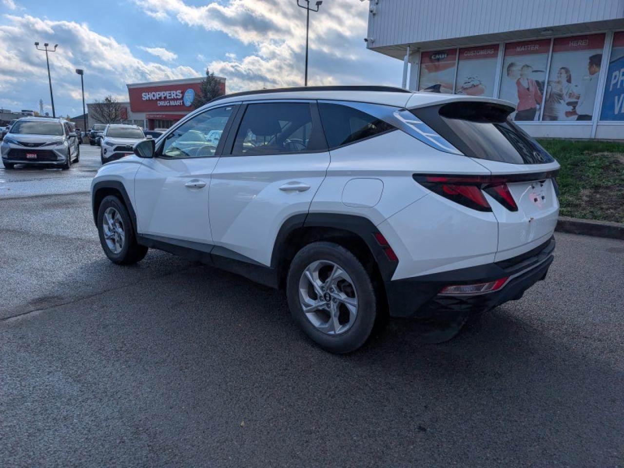 2022 Hyundai Tucson Preferred  **LOW KMS - CLEAN CF** Photo