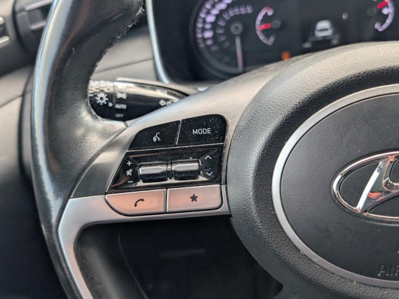 2022 Hyundai Tucson Preferred  **LOW KMS - CLEAN CF** Photo