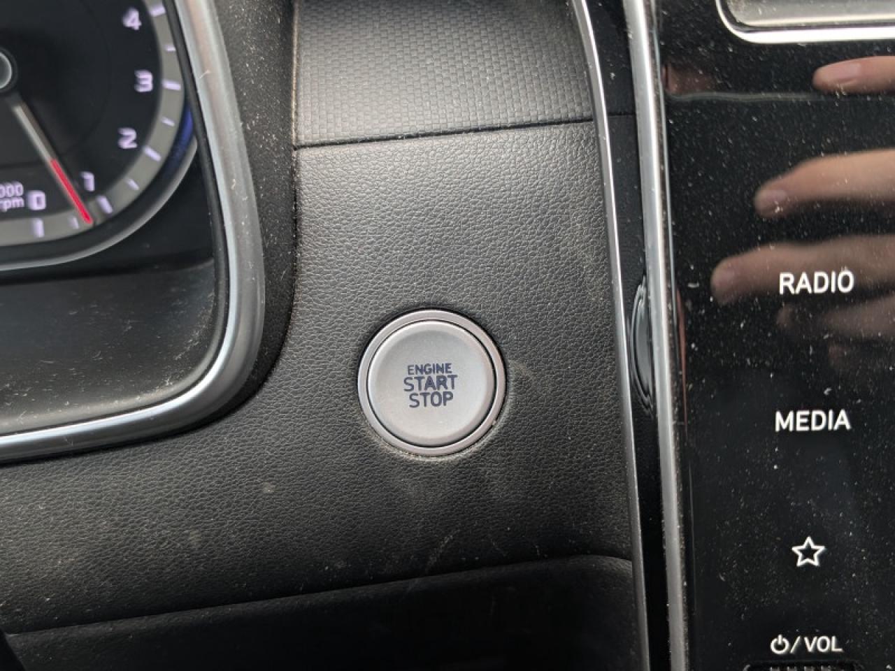 2022 Hyundai Tucson Preferred  **LOW KMS - CLEAN CF** Photo