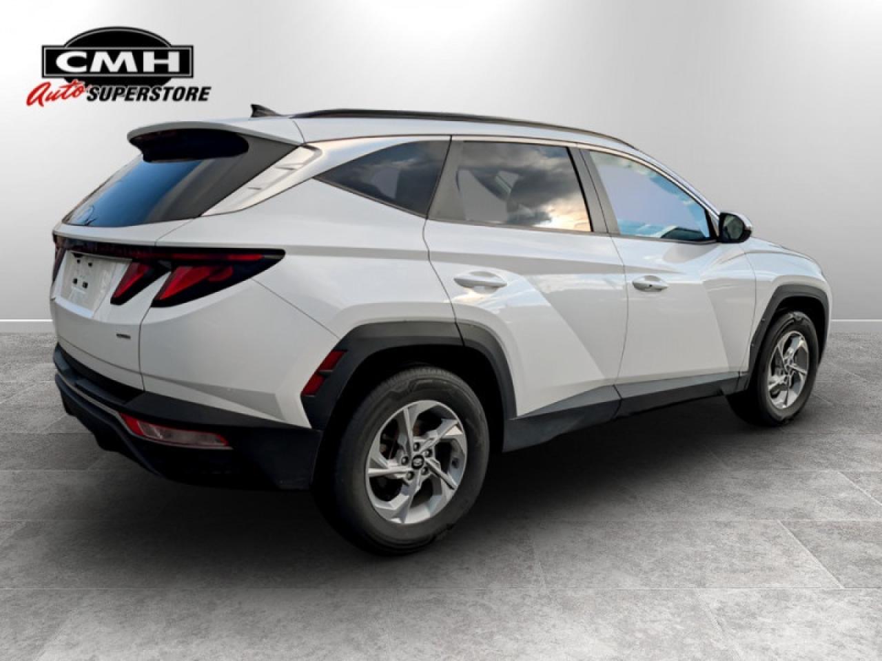 2022 Hyundai Tucson Preferred  **LOW KMS - CLEAN CF** Photo