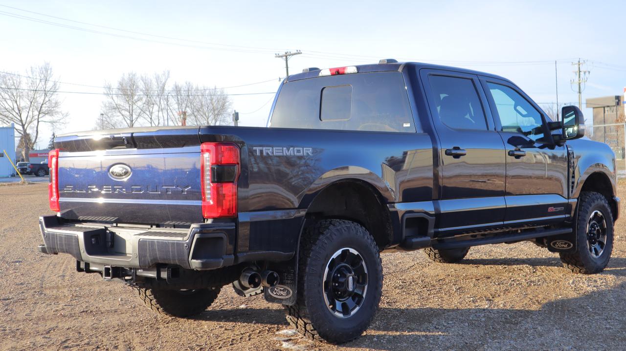 2025 Ford F-350 Super Duty SRW XLT Photo4