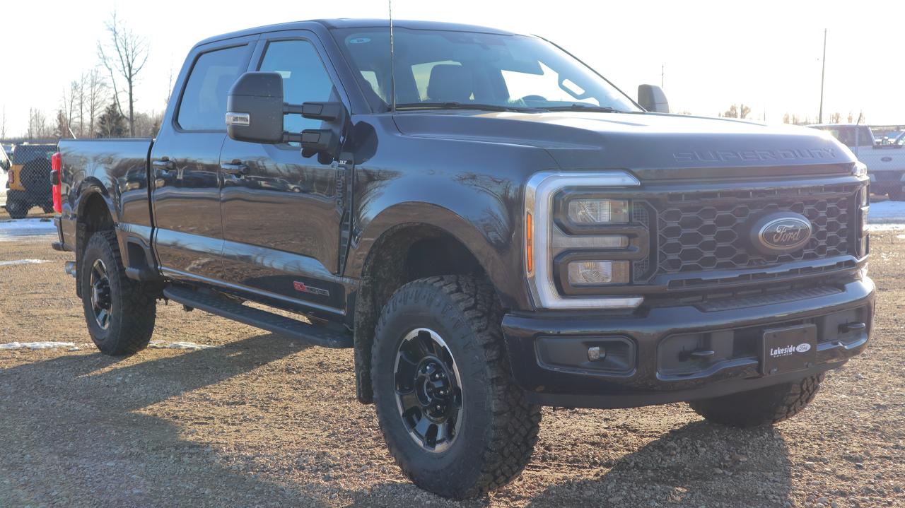 2025 Ford F-350 Super Duty SRW XLT Photo2