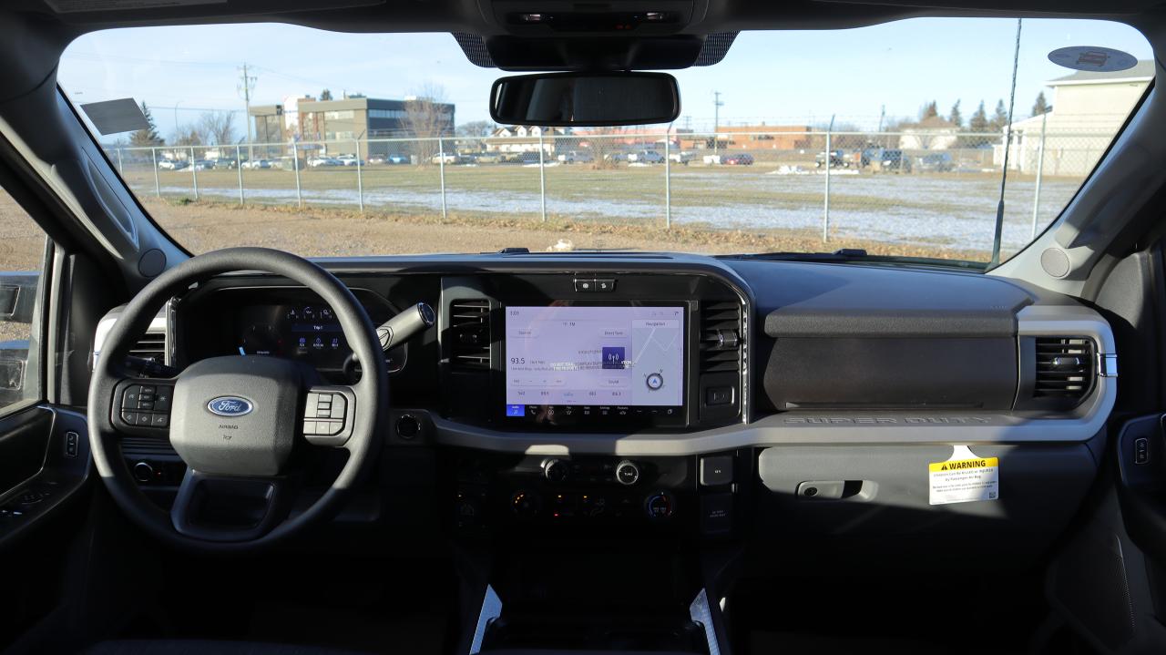 2025 Ford F-350 Super Duty SRW XLT Photo5
