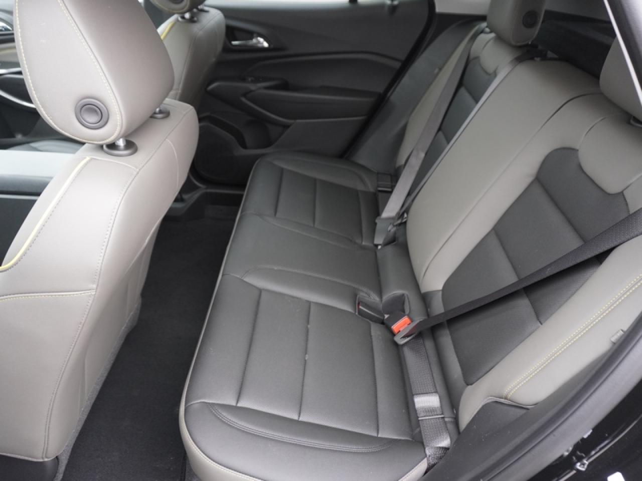 2025 Chevrolet Trax ACTIV  - Leather Seats -  Remote Start Photo