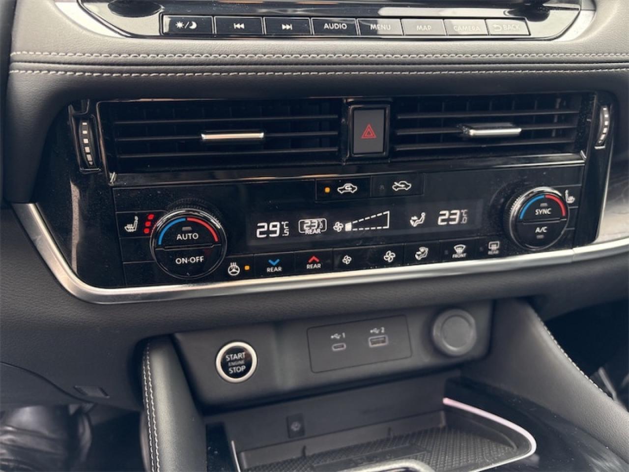 2023 Nissan Rogue Platinum  Lease Return, Clean CARFAX Photo