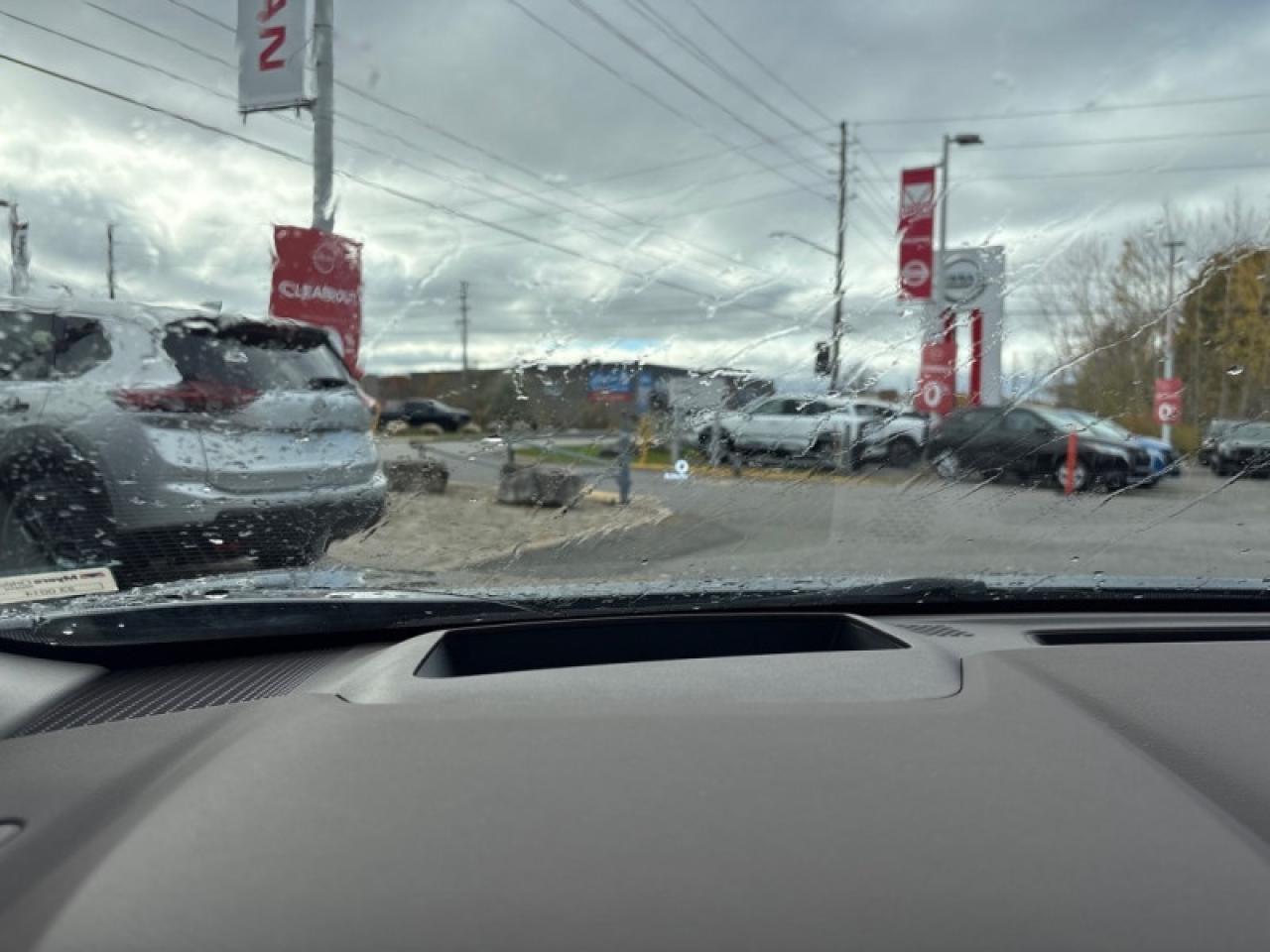 2023 Nissan Rogue Platinum  Lease Return, Clean CARFAX Photo