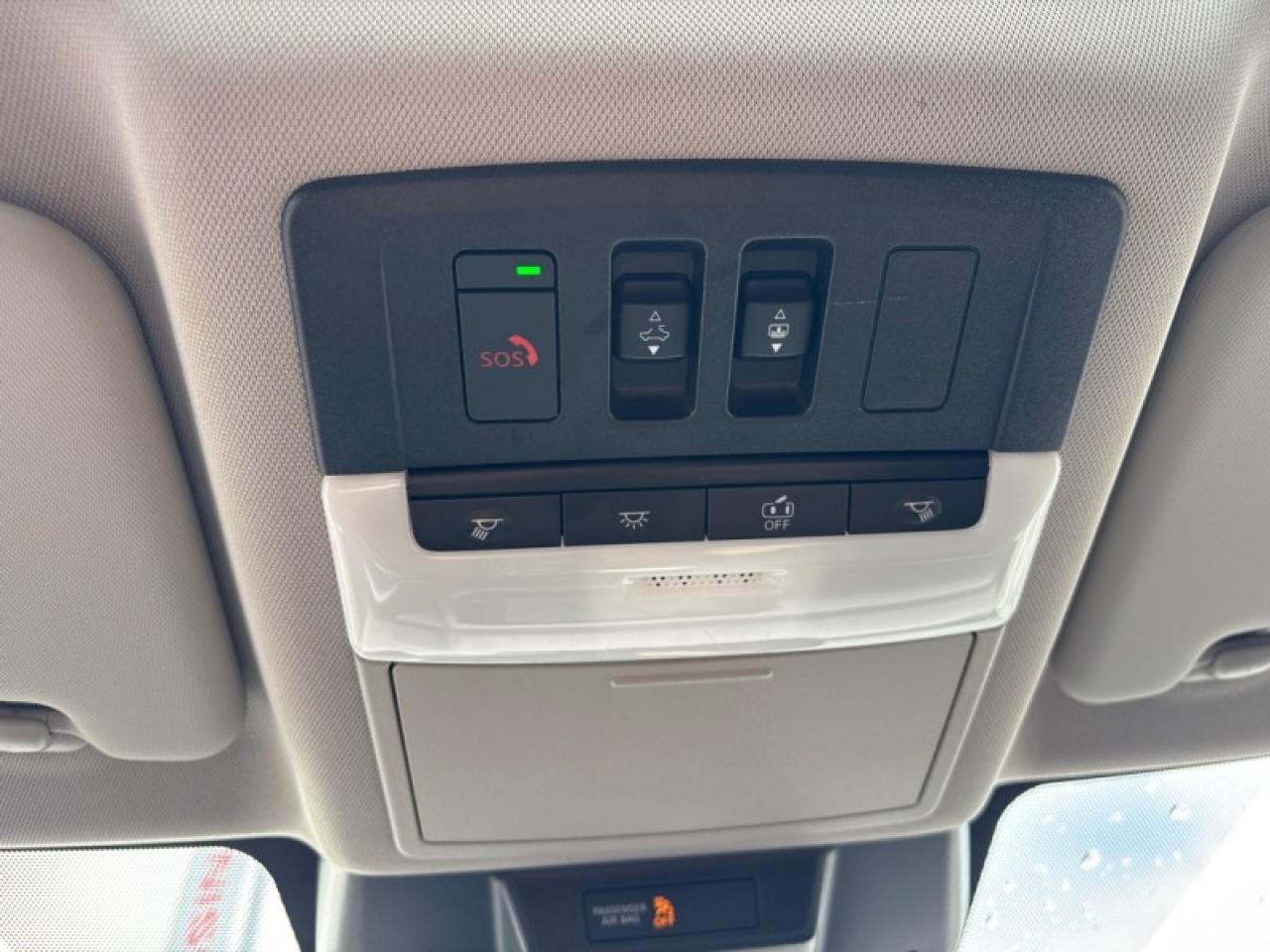 2023 Nissan Rogue Platinum  - Trade-in - Ex-lease Photo