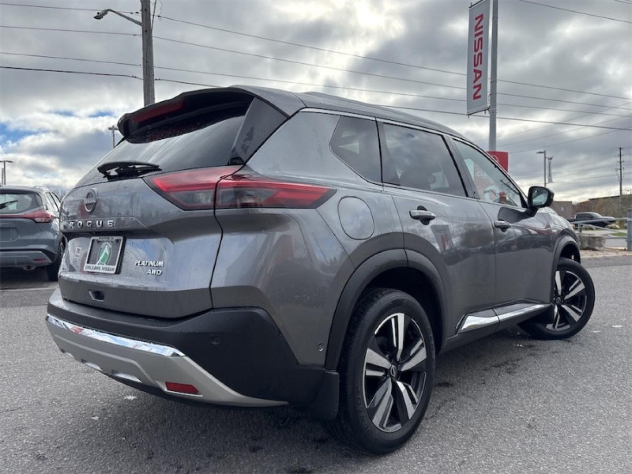 2023 Nissan Rogue Platinum  Lease Return, Clean CARFAX Photo4