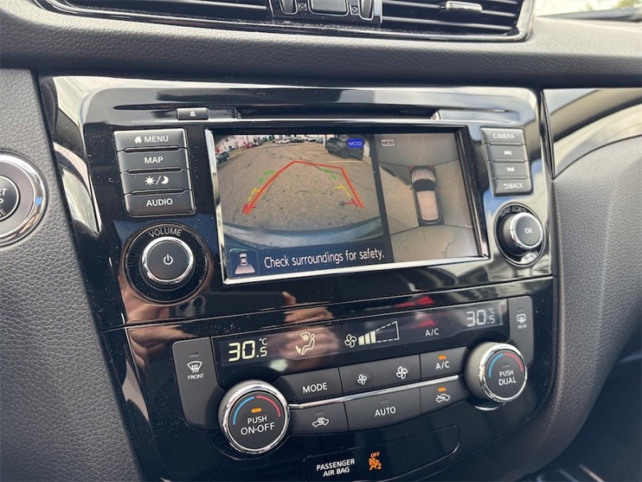 2023 Nissan Qashqai SL AWD  One Owner, Clean CARFAX Photo