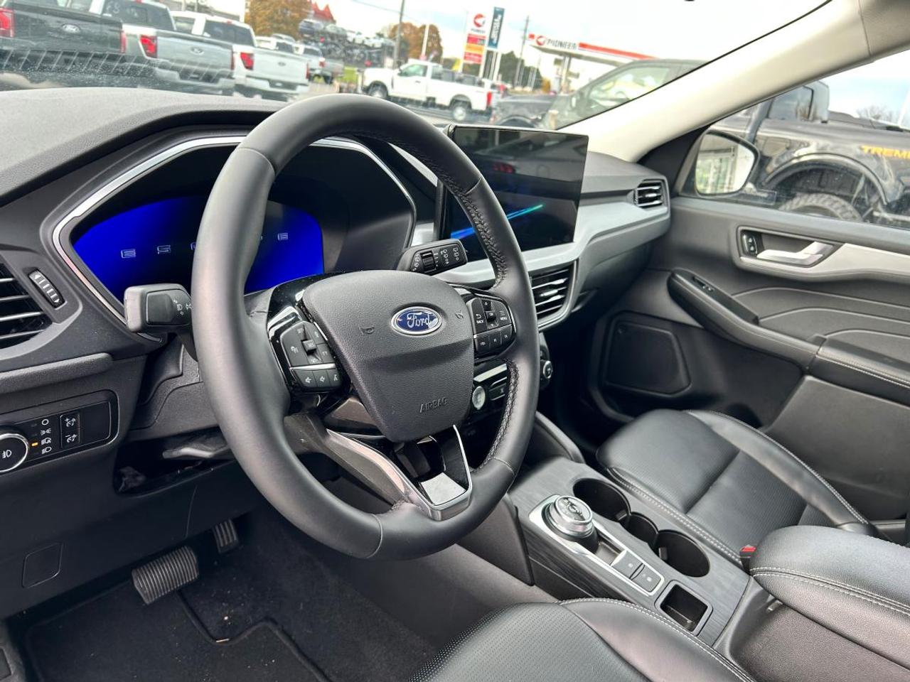 2025 Ford Escape Platinum Photo