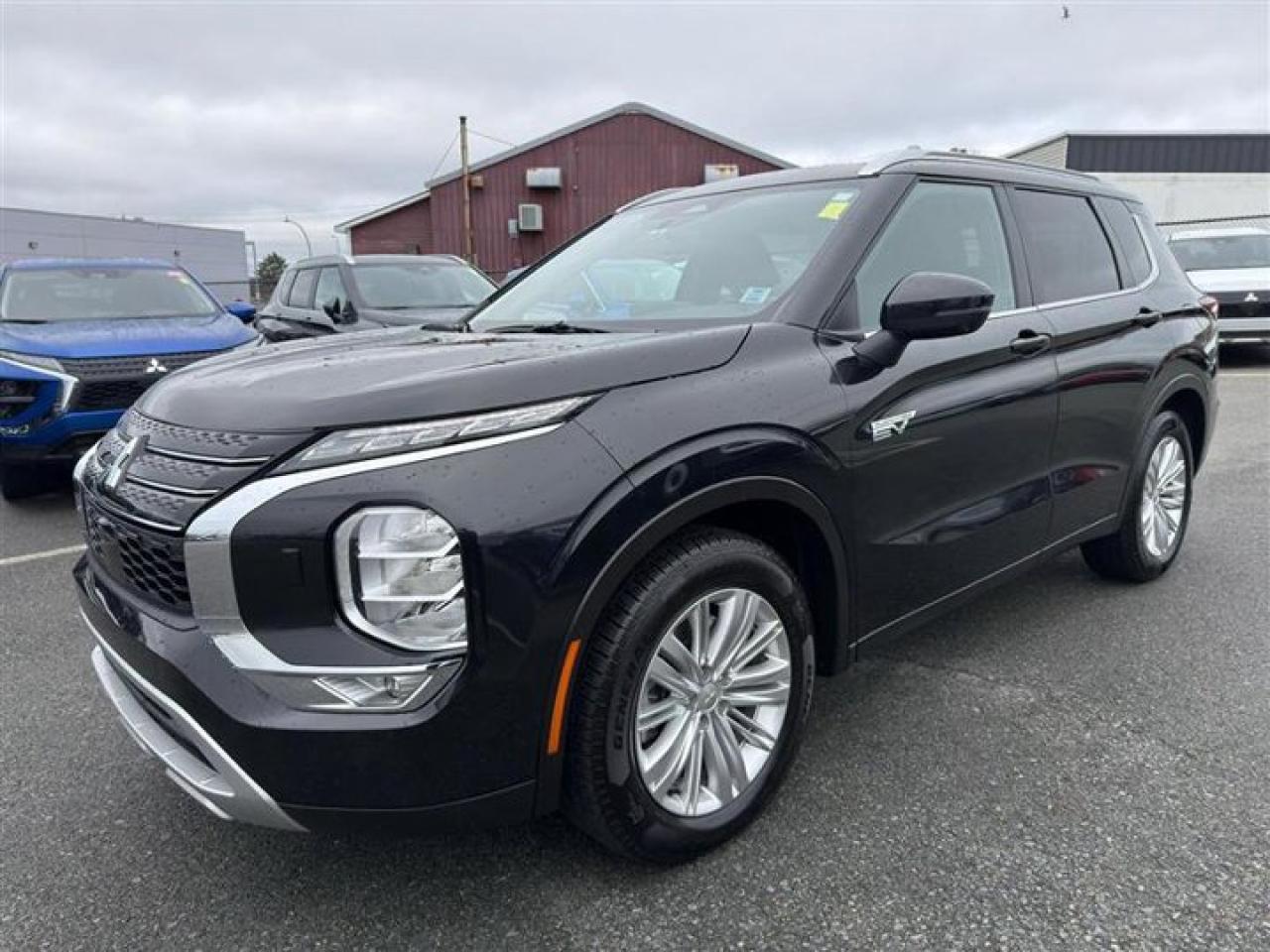 Used 2024 Mitsubishi Outlander Plug-In Hybrid LE for sale in Halifax, NS