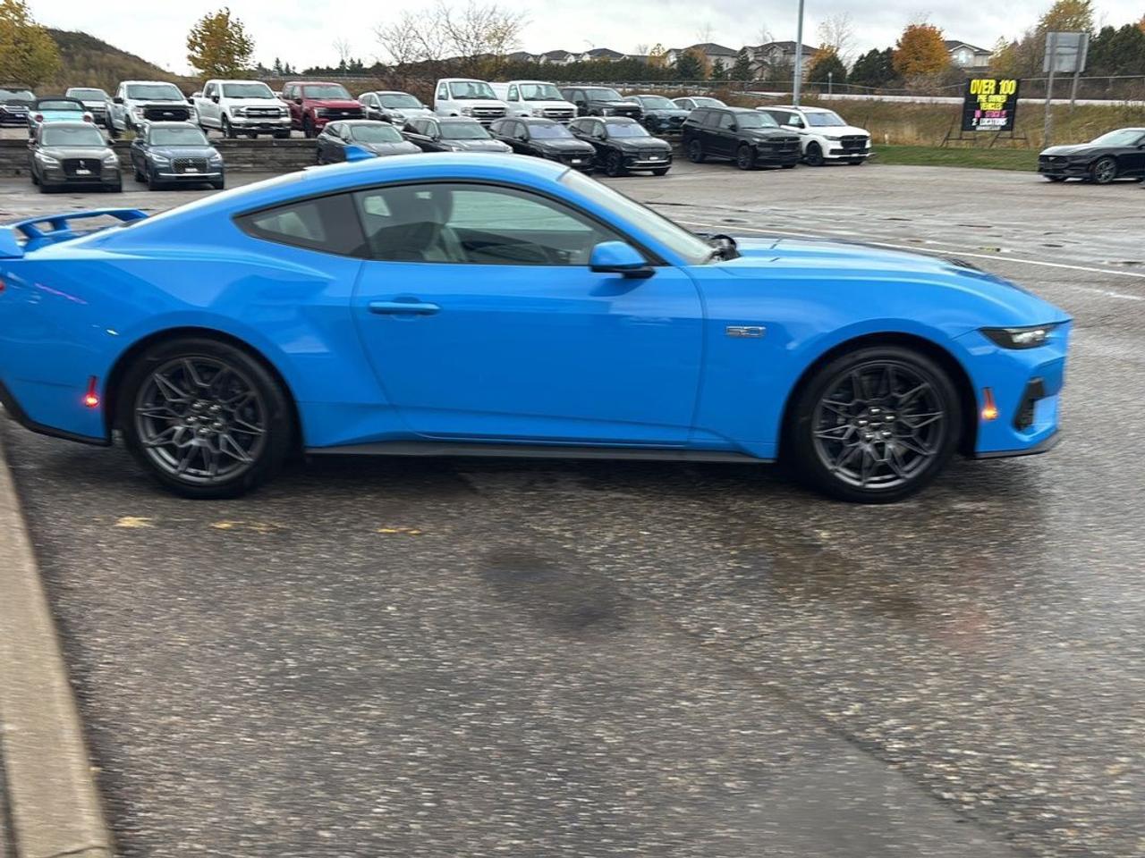 2025 Ford Mustang GT, 5L, PREMIUM, 401A PACKAGE, 19" RIMS! Photo4