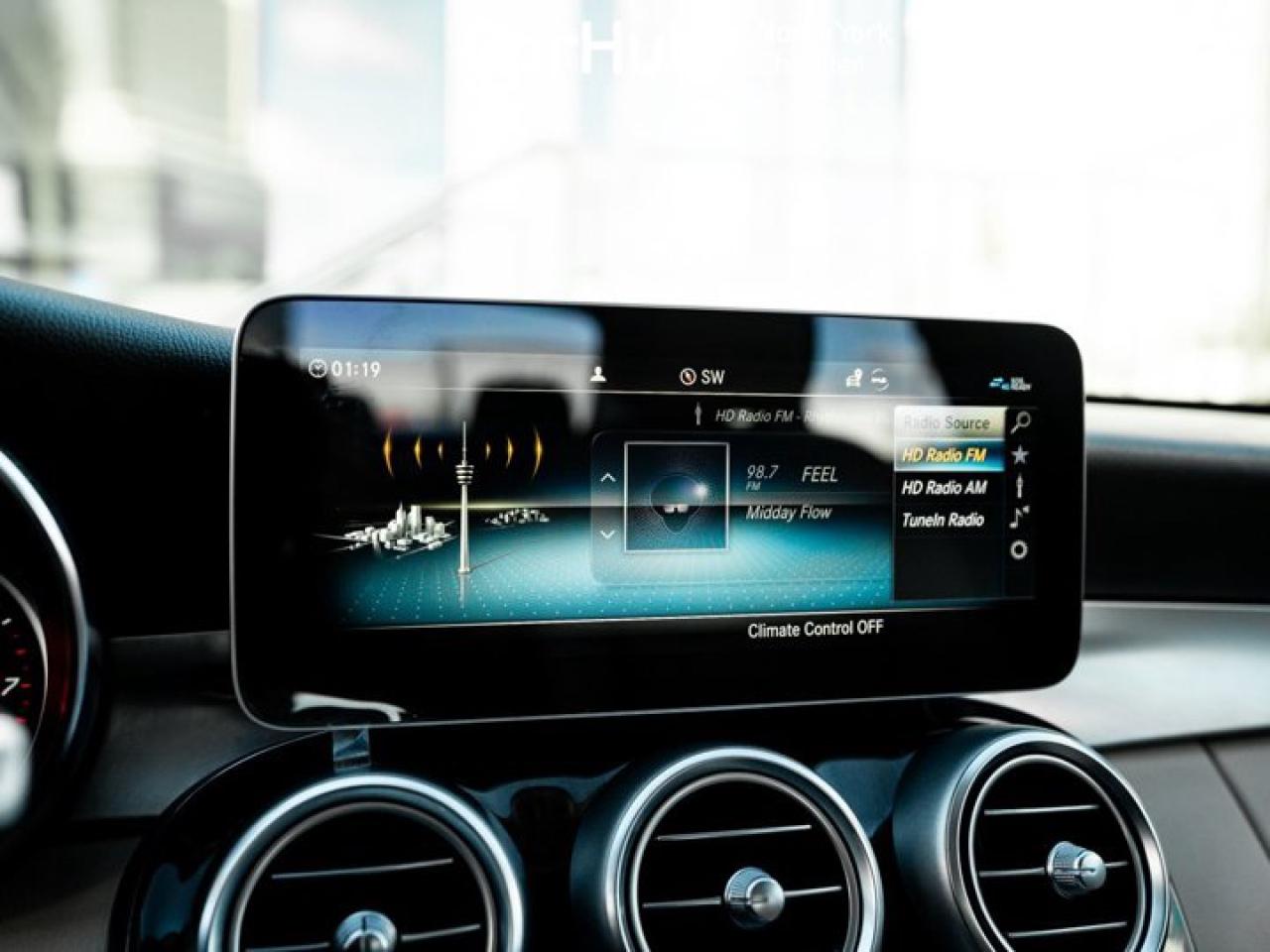 2019 Mercedes-Benz C-Class C 300 Panoroof 360 Cam Blind Spot Assist Heated Seats Photo