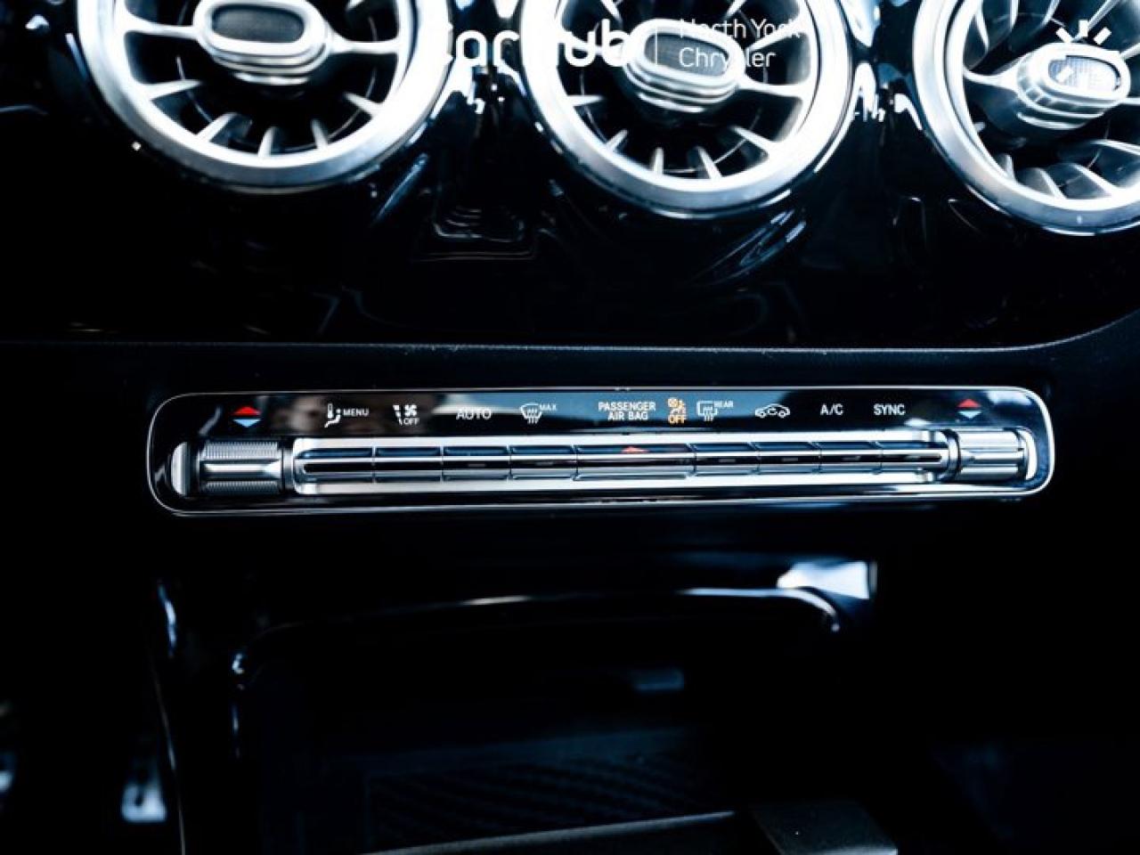 2021 Mercedes-Benz A-Class A 220 AMG Package Sunroof 360 Camera Blind Spot Assist Navi Photo