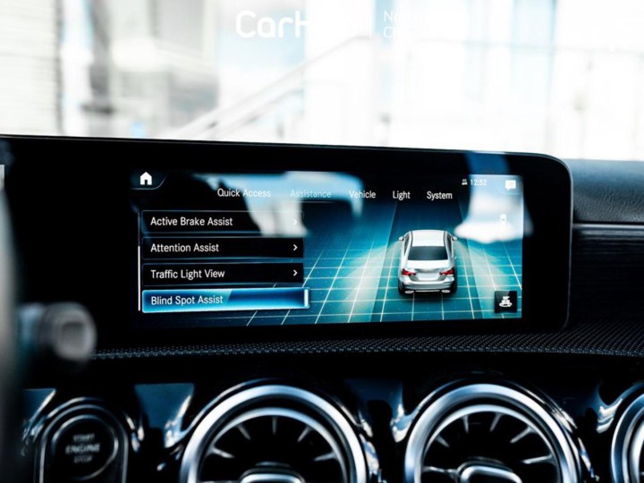 2021 Mercedes-Benz A-Class A 220 AMG Package Sunroof 360 Camera Blind Spot Assist Navi Photo