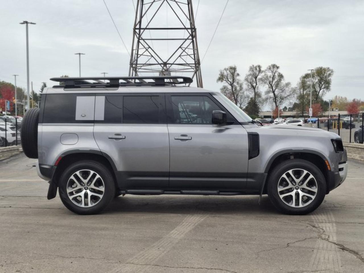 2024 Land Rover Defender S | Roof Rack | Leather | Pano Roof | Adaptive Cruise | 360 Camera | Heated Wheel | New Tires | Photo