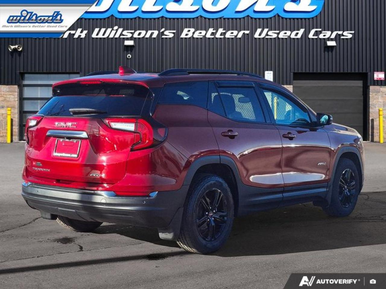 2022 GMC Terrain AT4 AWD | Leather | Sunroof | Nav | 360 Camera | Adaptive Cruise | Bose | HUD | and More ! Photo