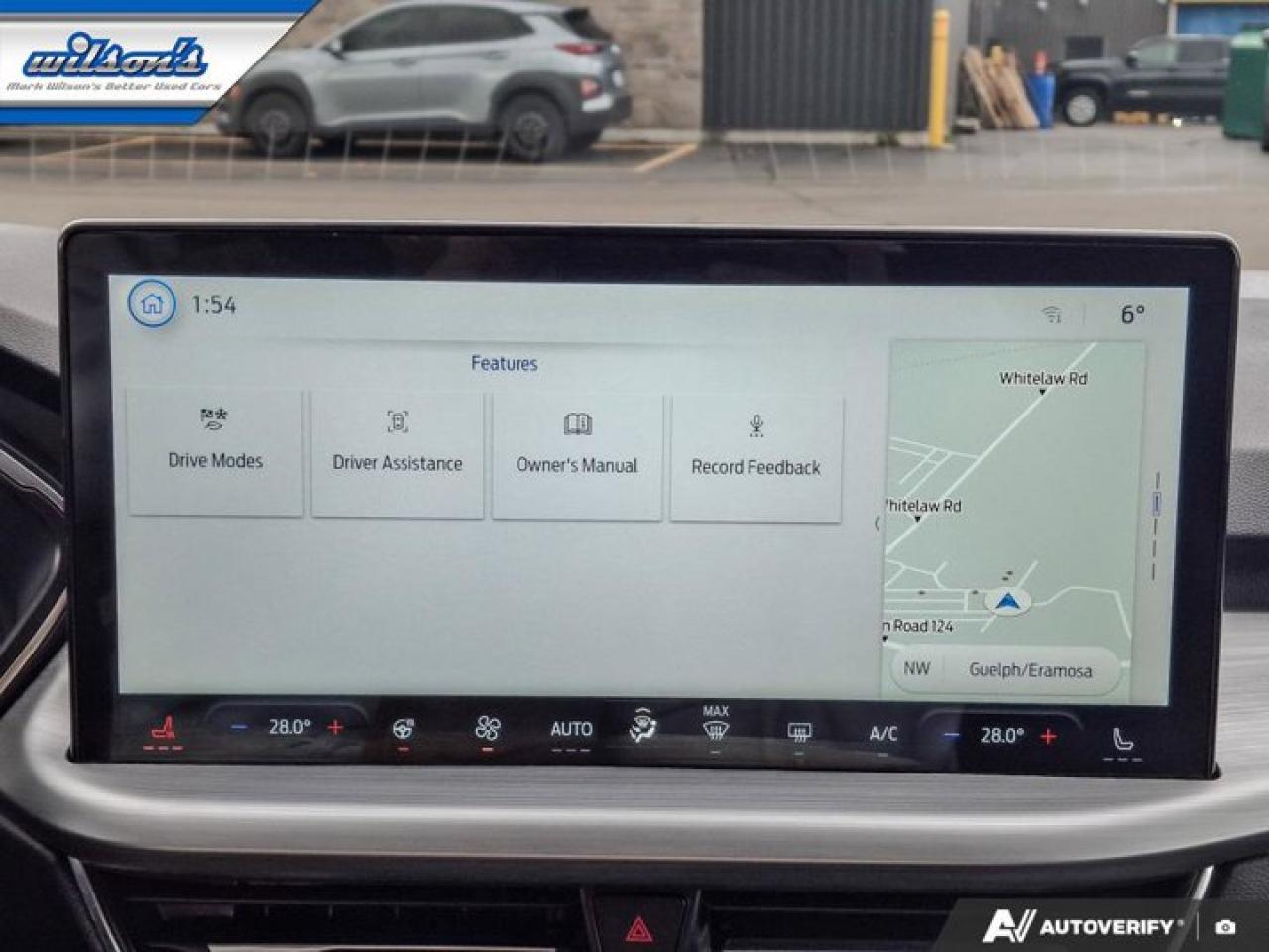 2024 Ford Escape Platinum AWD | 2.0L 4 Cyl | Leather | Adaptive Cruise | Heated Wheel + Seats | Remote Start & More ! Photo