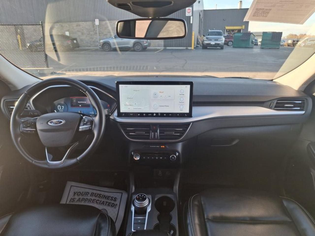 2024 Ford Escape Platinum AWD | 2.0L 4 Cyl | Leather | Adaptive Cruise | Heated Wheel + Seats | Remote Start & More ! Photo