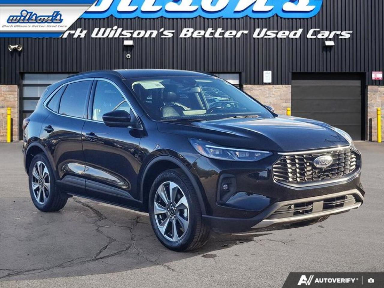 2024 Ford Escape Platinum AWD | 2.0L 4 Cyl | Leather | Adaptive Cruise | Heated Wheel + Seats | Remote Start & More ! Photo