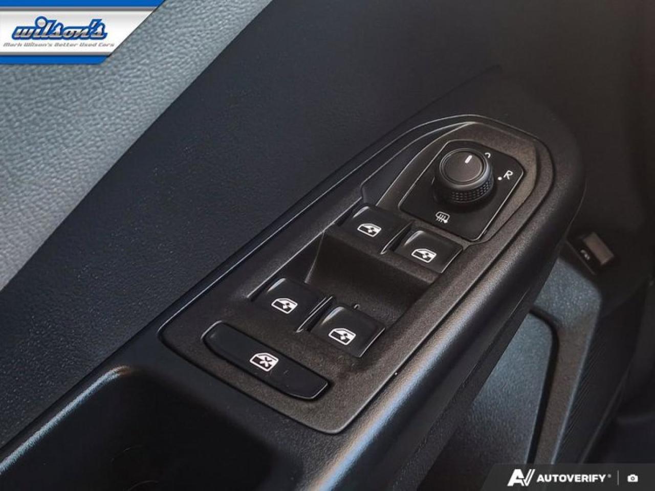 2024 Volkswagen Taos Comfortline | Panoramic Sunroof | Adaptive Cruise | Heated Wheel + Seats | CarPlay & More ! Photo