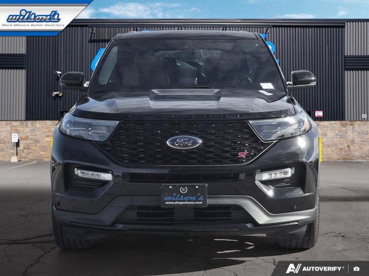 2022 Ford Explorer ST 4WD | Split Leather Buckets | Pano Roof | Heated + Cooled Seats | Heated Steering | and More ! Photo