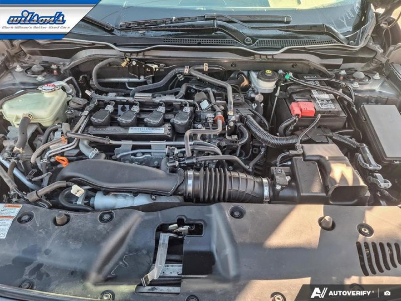 2019 Honda Civic Sedan Touring | Leather | Sunroof | Nav | Adaptive Cruise | Heated Seats | CarPlay + Android and More ! Photo