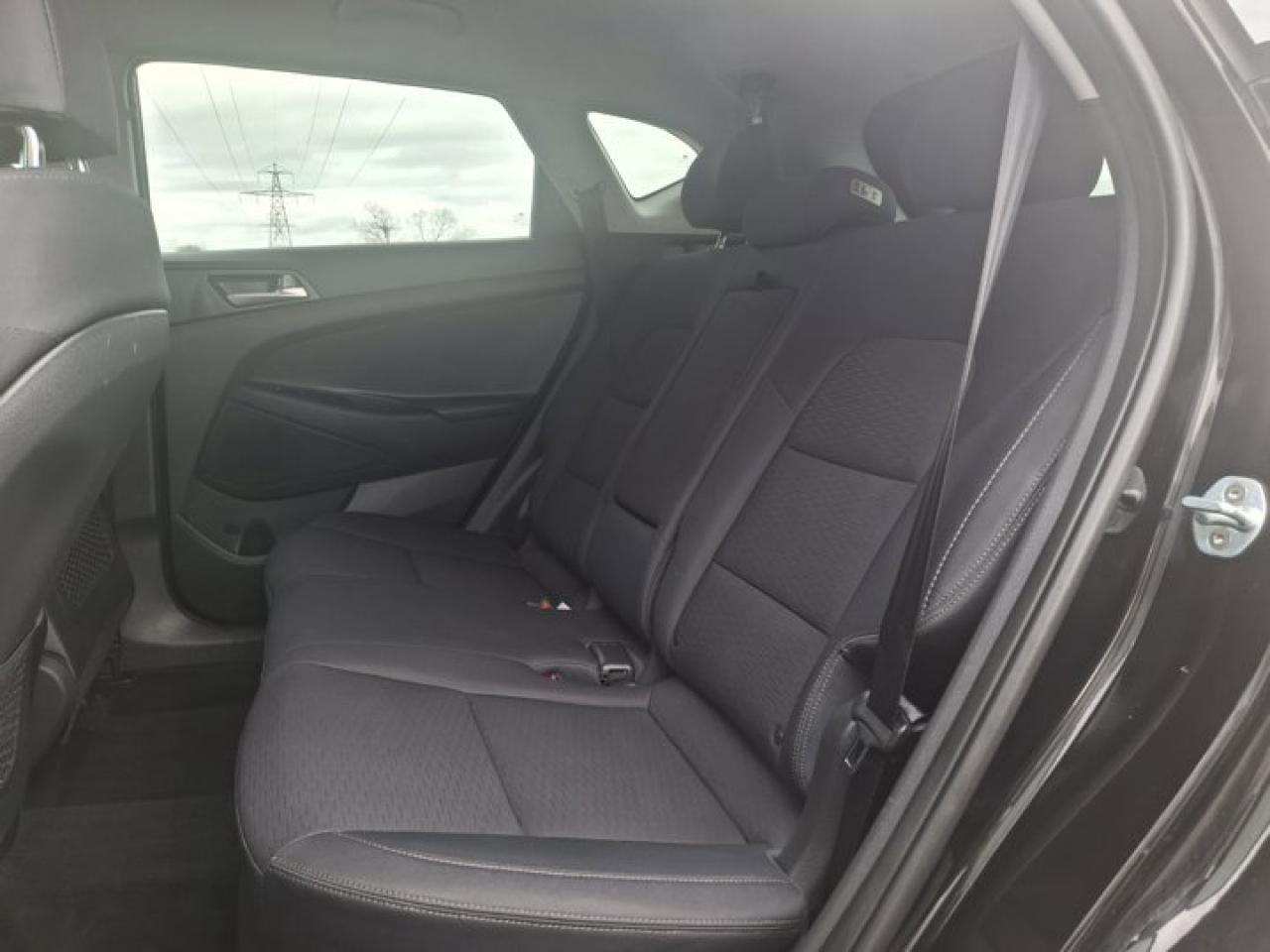 2020 Hyundai Tucson Preferred AWD | Heated Front + Rear Seats | Heated Steering | CarPlay + Android | Rear Cam & More ! Photo