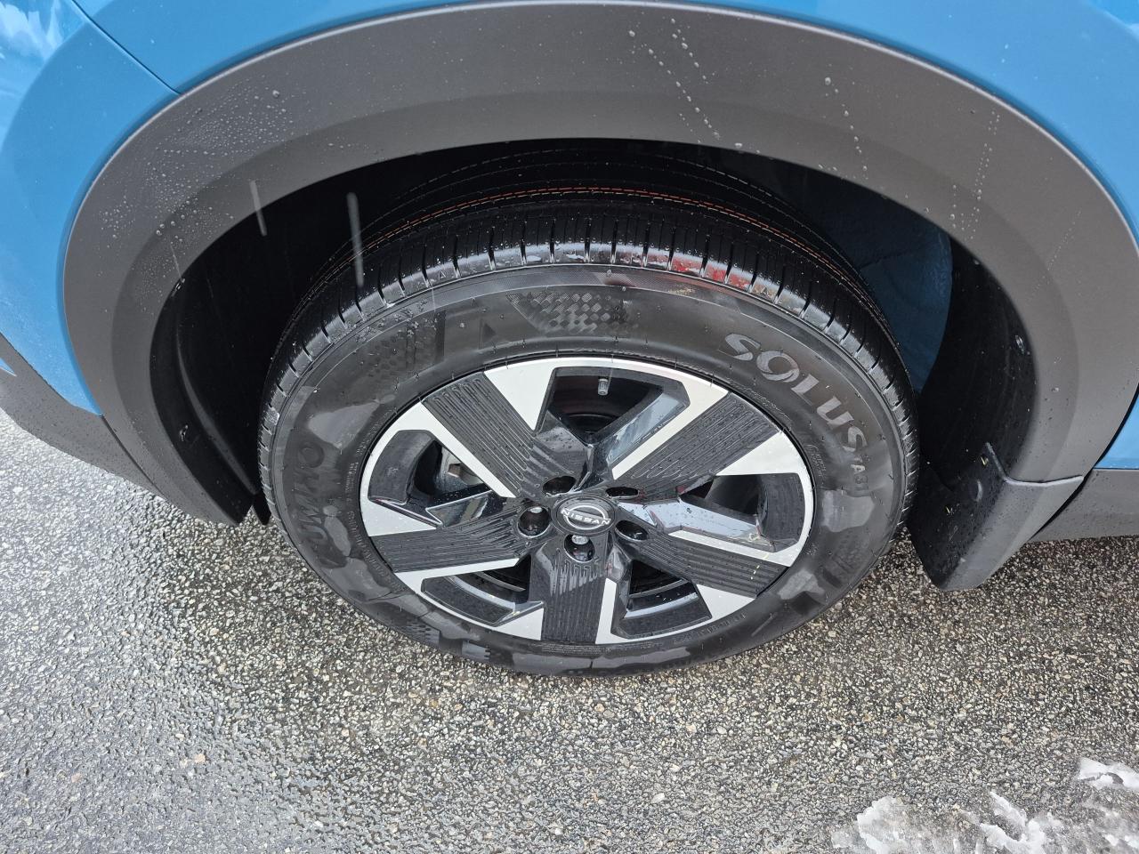 2026 Nissan Kicks SV Photo31