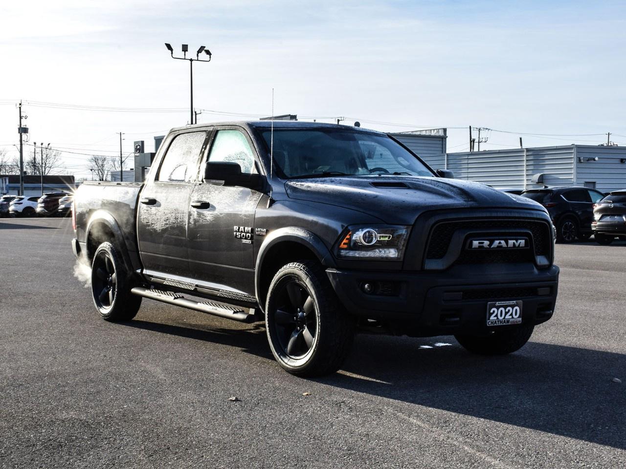 2020 RAM 1500 Classic WARLOCK 4X4 CREW CAB 5'7" BOX Photo4