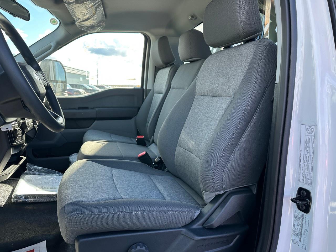 2025 Ford F-550 Super Duty DRW XL 4WD REG CAB 169" WB 84" CA Photo