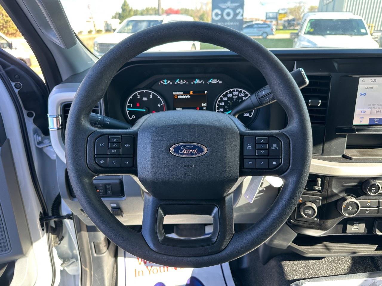 2025 Ford F-550 Super Duty DRW XL 4WD REG CAB 169" WB 84" CA Photo