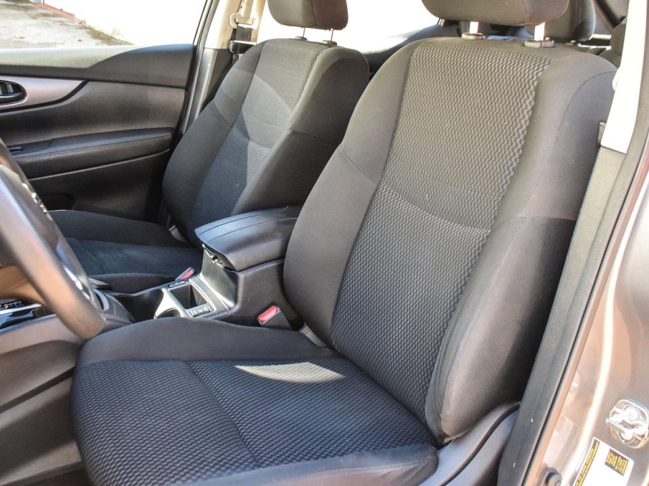 2023 Nissan Qashqai |S|CVT|HSEAT|BSPOT|17ALLOYS|APPLECARPLAY| Photo