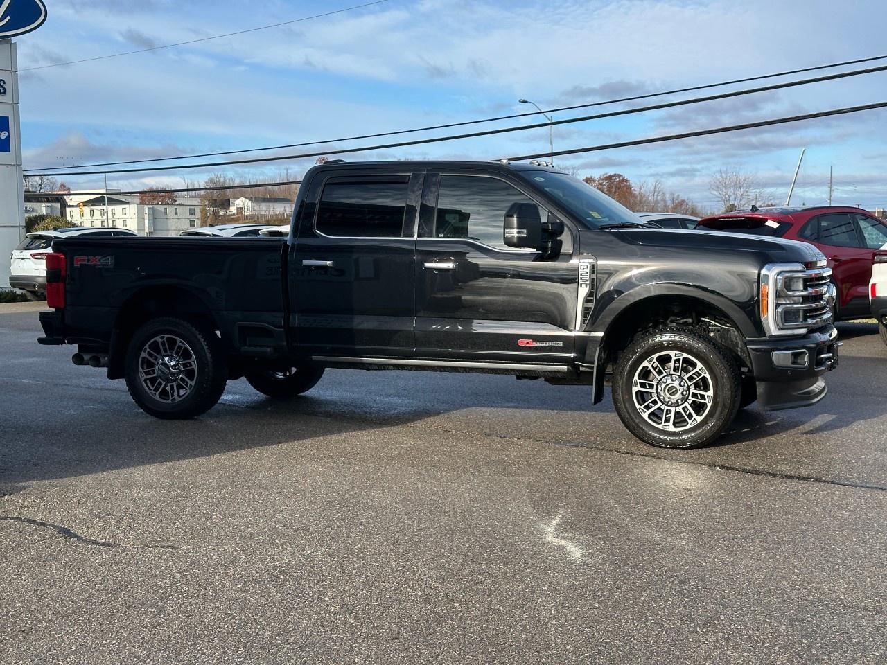 2023 Ford F-250 Super Duty SRW LIMITED 4WD CREW CAB 6.75' BOX Photo4