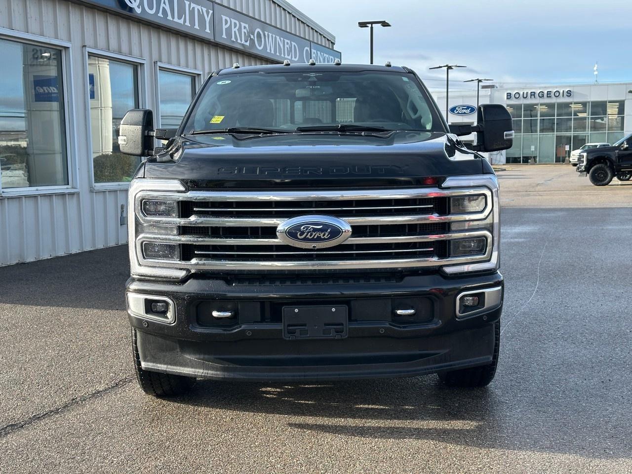 2023 Ford F-250 Super Duty SRW LIMITED 4WD CREW CAB 6.75' BOX Photo