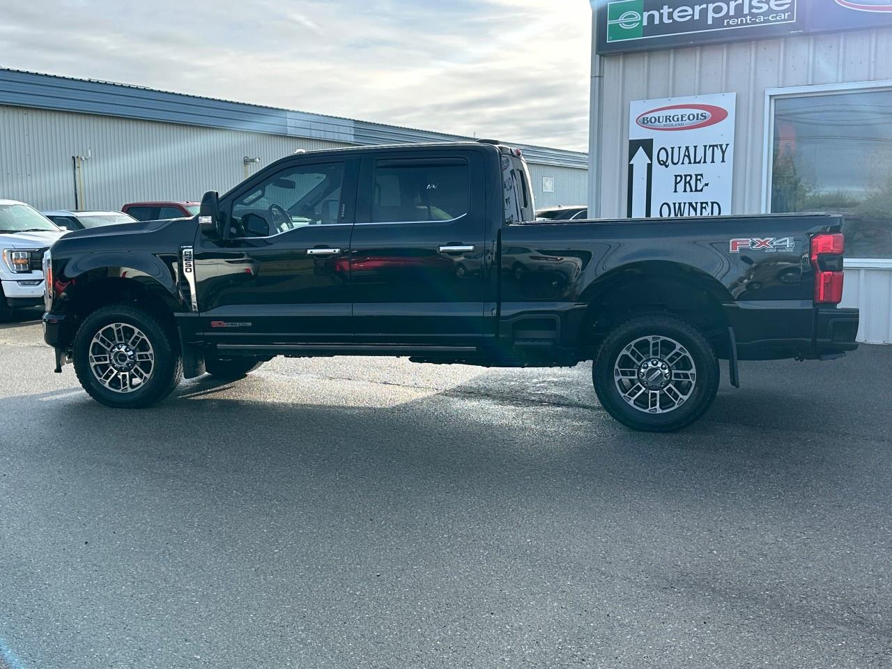 2023 Ford F-250 Super Duty SRW LIMITED 4WD CREW CAB 6.75' BOX Photo