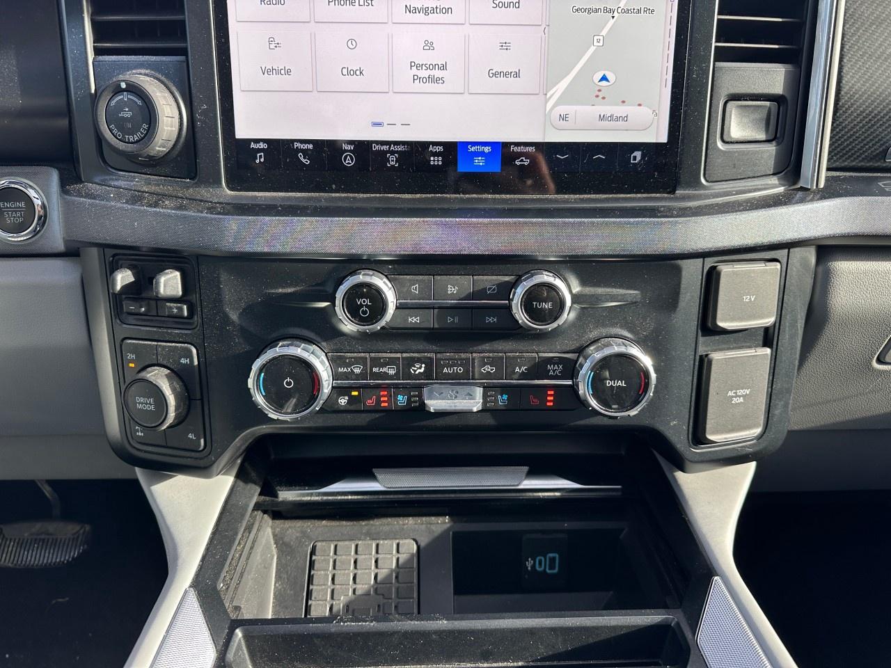 2023 Ford F-250 Super Duty SRW LIMITED 4WD CREW CAB 6.75' BOX Photo