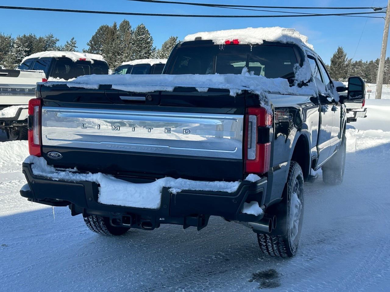 2023 Ford F-250 Super Duty SRW LIMITED 4WD CREW CAB 6.75' BOX Photo