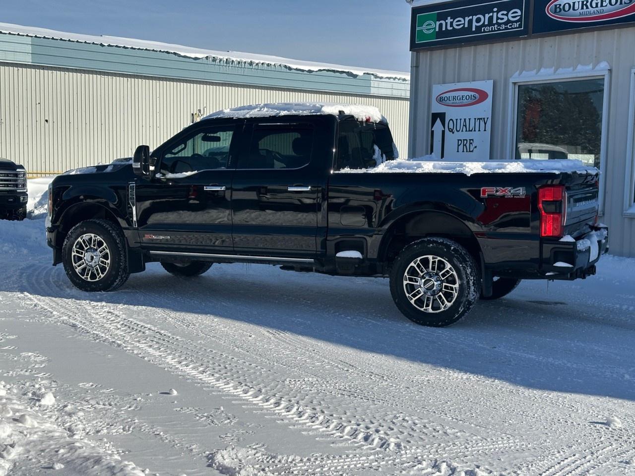 2023 Ford F-250 Super Duty SRW LIMITED 4WD CREW CAB 6.75' BOX Photo