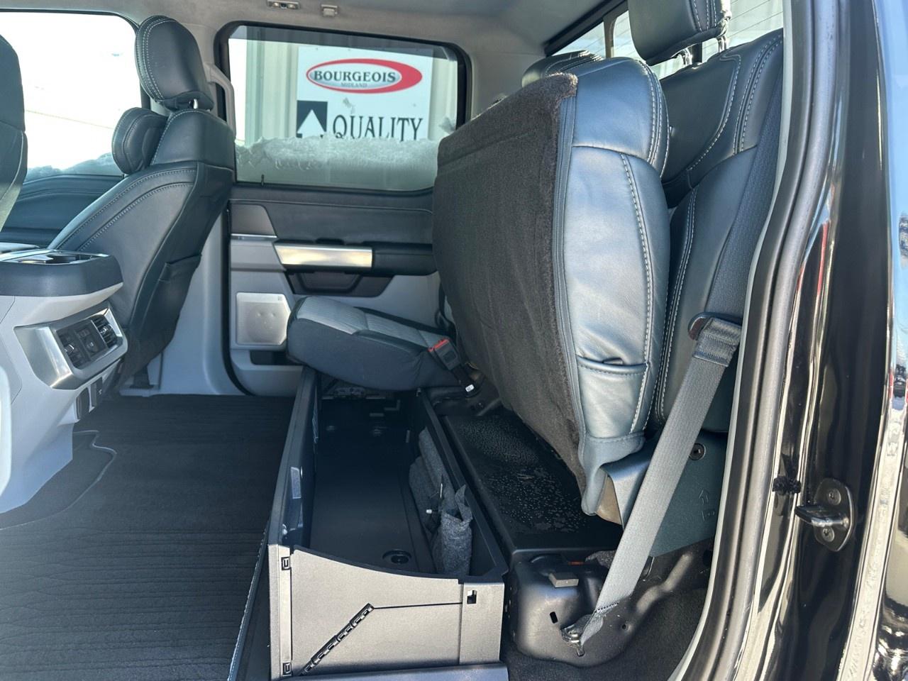 2023 Ford F-250 Super Duty SRW LIMITED 4WD CREW CAB 6.75' BOX Photo