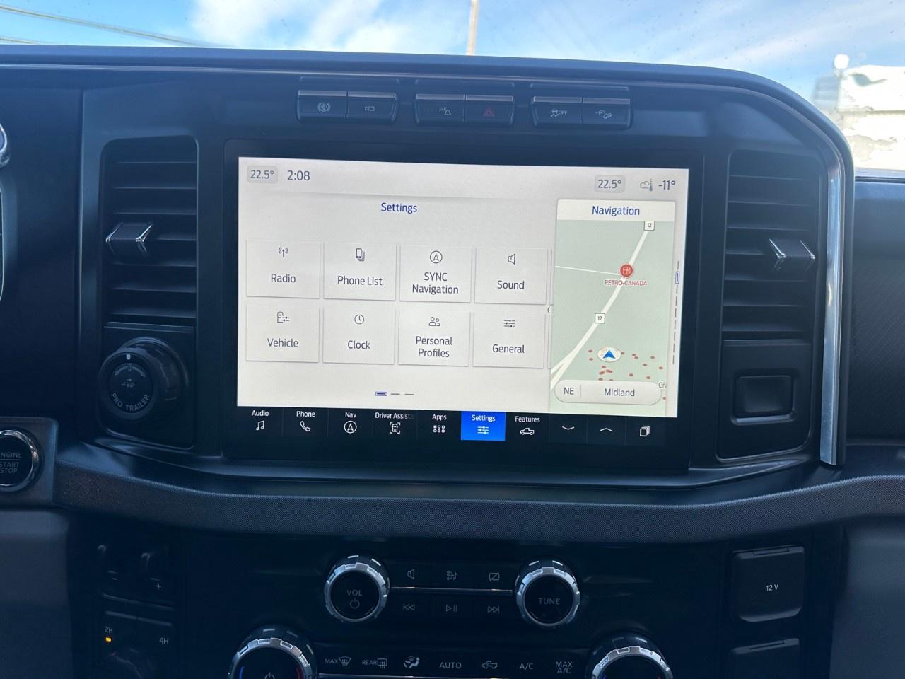 2023 Ford F-250 Super Duty SRW LIMITED 4WD CREW CAB 6.75' BOX Photo